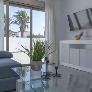 Family 1 Beachfront By Holidays Apartment